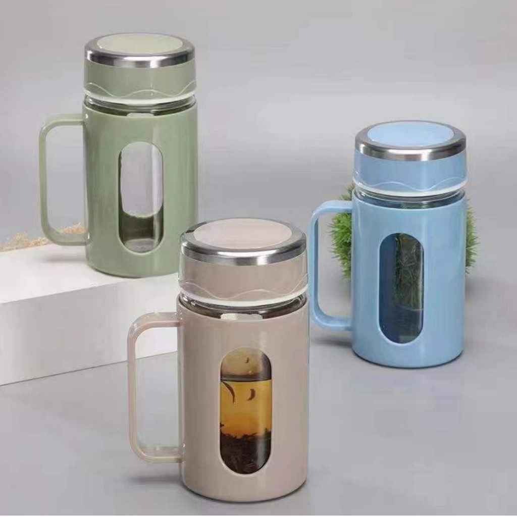 Insulated travel mug with lid and Handle